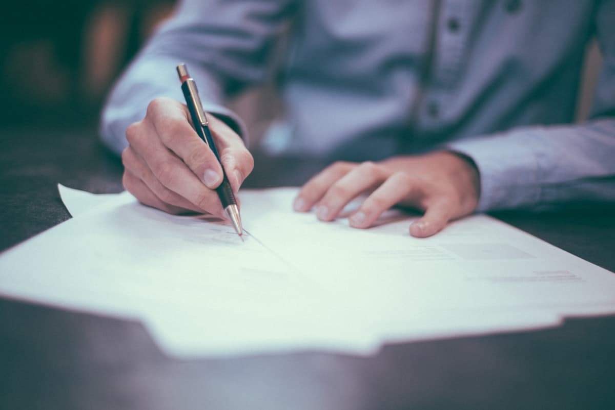 Outsourcing insurance claims intake and FNOL