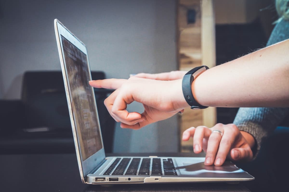 Telecom customer service outsourcing that cuts churn
