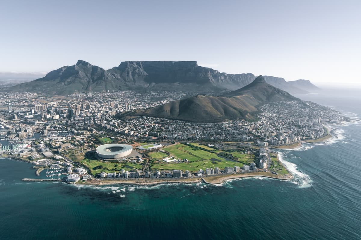 Cape Town view representing South African delivery